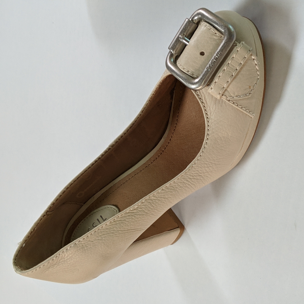 Fossil, Maddox block leather heels. Cream color, Size 7
